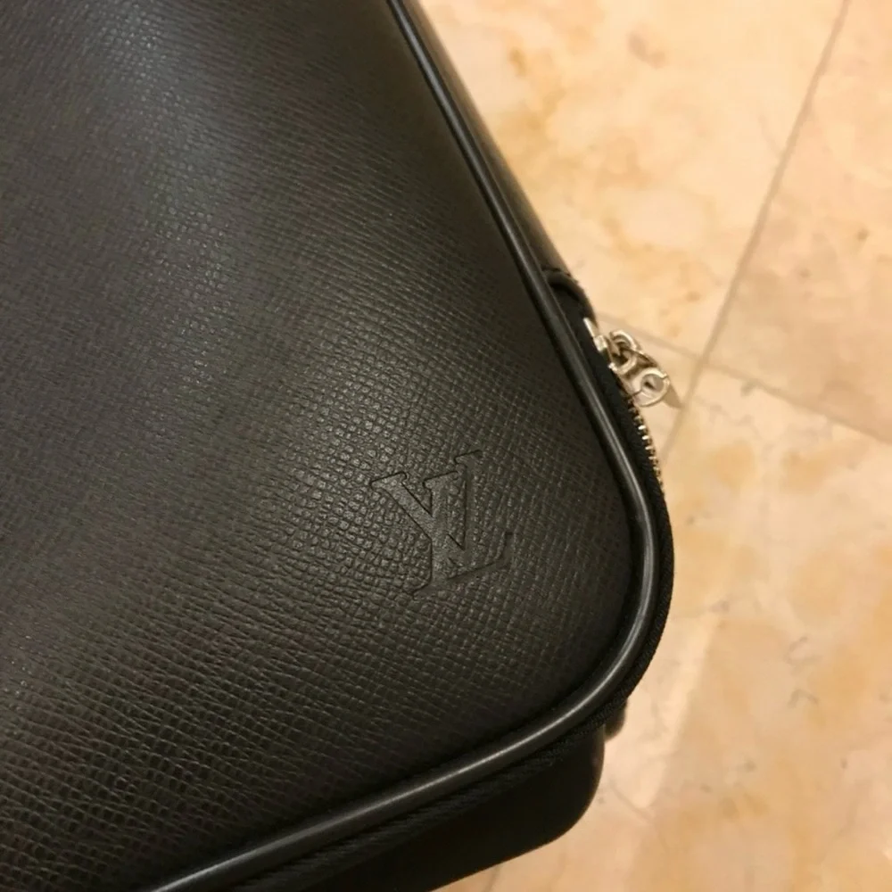 Louis Vuitton black leather pegase 45 luggage suitcase